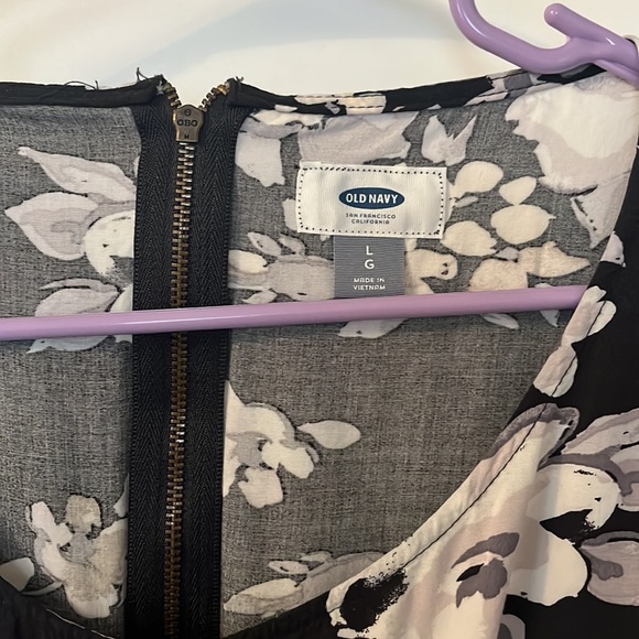 Floral Old Navy dress - Picture 4 of 4